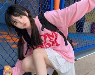 带你领略Kuuko W的摄影魅力，伊丽莎白·巴托里写真壁纸新体验.txt